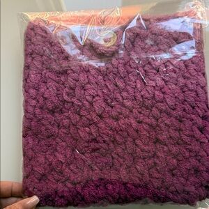 Chunky Knit Scarf in Deep Purple